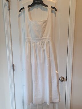 Square Neck White Midi Dress with Gathered Skirt Size Small